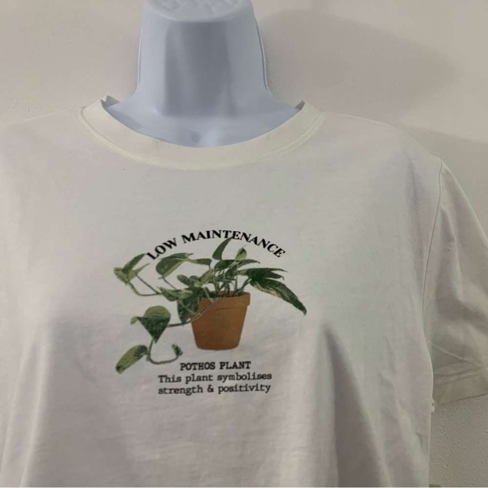 White Minimalist Graphic Tee - Picture 4 of 12